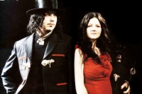     The White Stripes - Dead Leaves And The Dirty Ground
