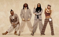     Black Eyed Peas - Meet Me Halfway