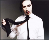     Marilyn Manson - In the Shadow of the Valley of Death