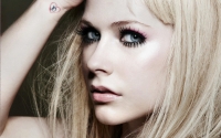 ,   Avril Lavigne - Everybody Hurts